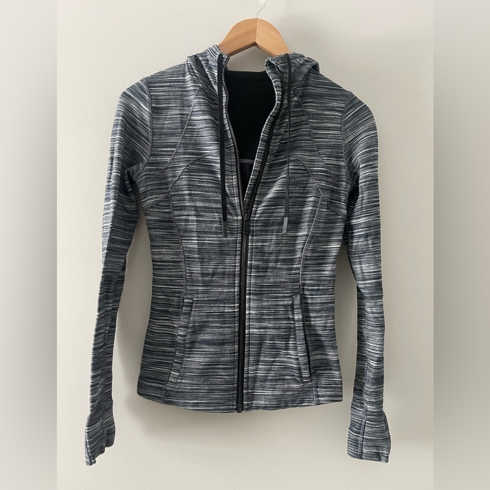 Lululemon | Define Hooded Jacket Nulu Yoga W4BF8S Size 6